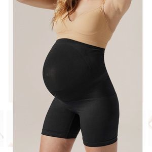 Blanqi maternity everyday short